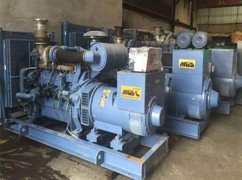 昌宁发电机组带负载降电压是什么原因照成的？