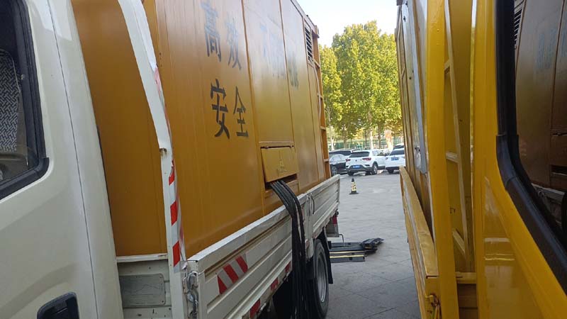 昌宁如何判断柴油发电机组和UPS电源的切换时间是否符合要求？